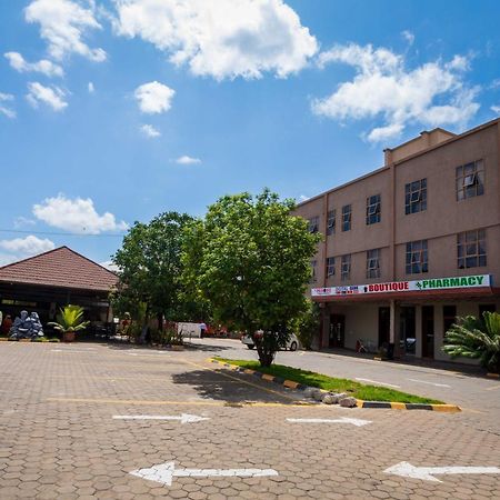 מושי Panone Hotels - King'Ori Kilimanjaro Airport מראה חיצוני תמונה